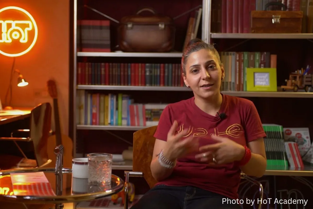 Repats Without Restraints - 12 Questions with Serine Petrossian