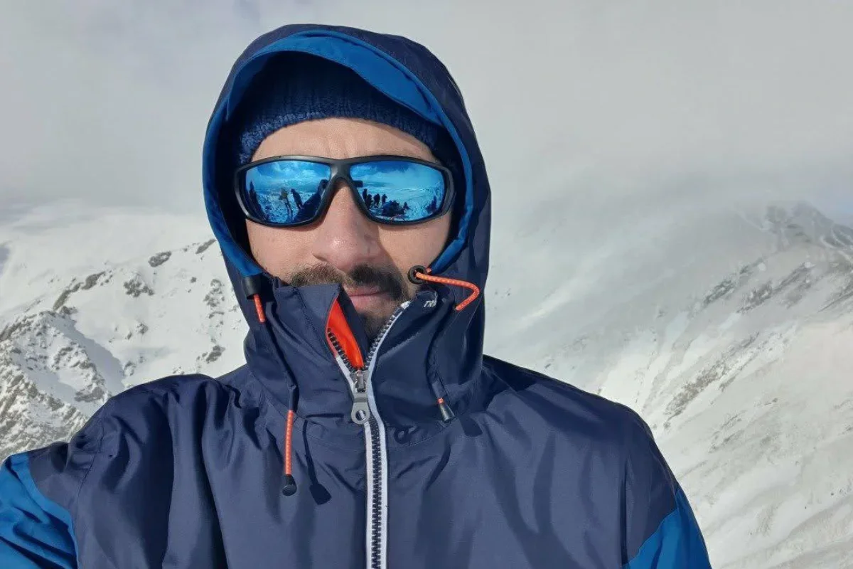 Repats Without Restraints - Candid with Ara Yeramian